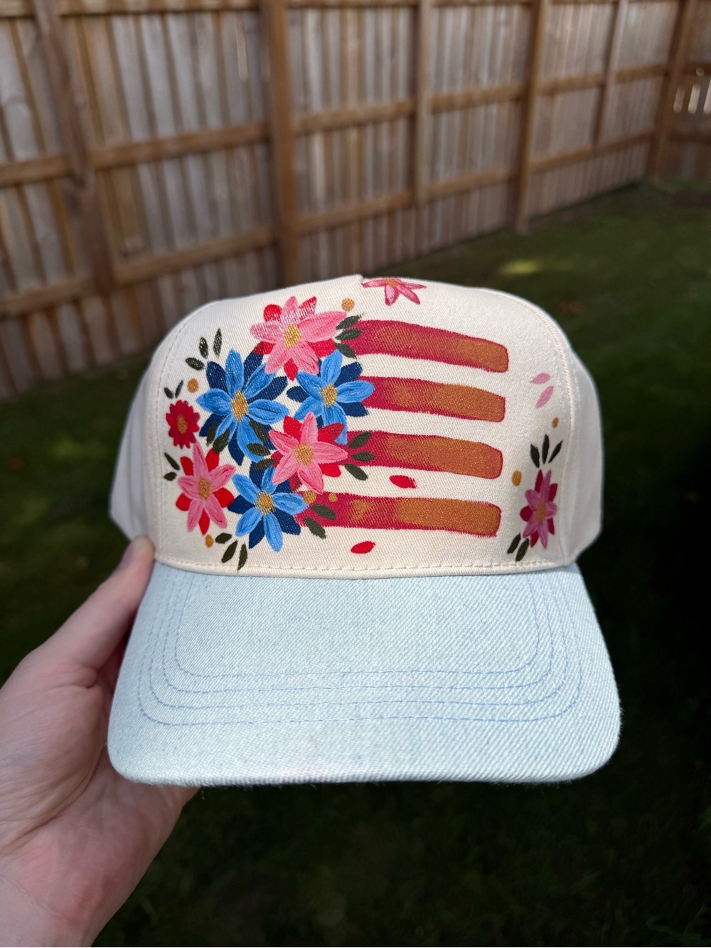 Floral Striped Trucker Hat in Cream & Light Blue